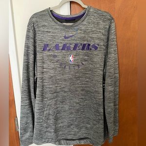 Nike Lakers Basketball Men’s Crewneck Sweatshirt | Size M (NWT)